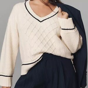 Maeve by Anthropologie Elegant Cream V-Neck Sweater Size M